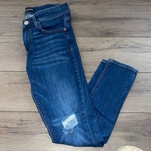 Distressed express jeans